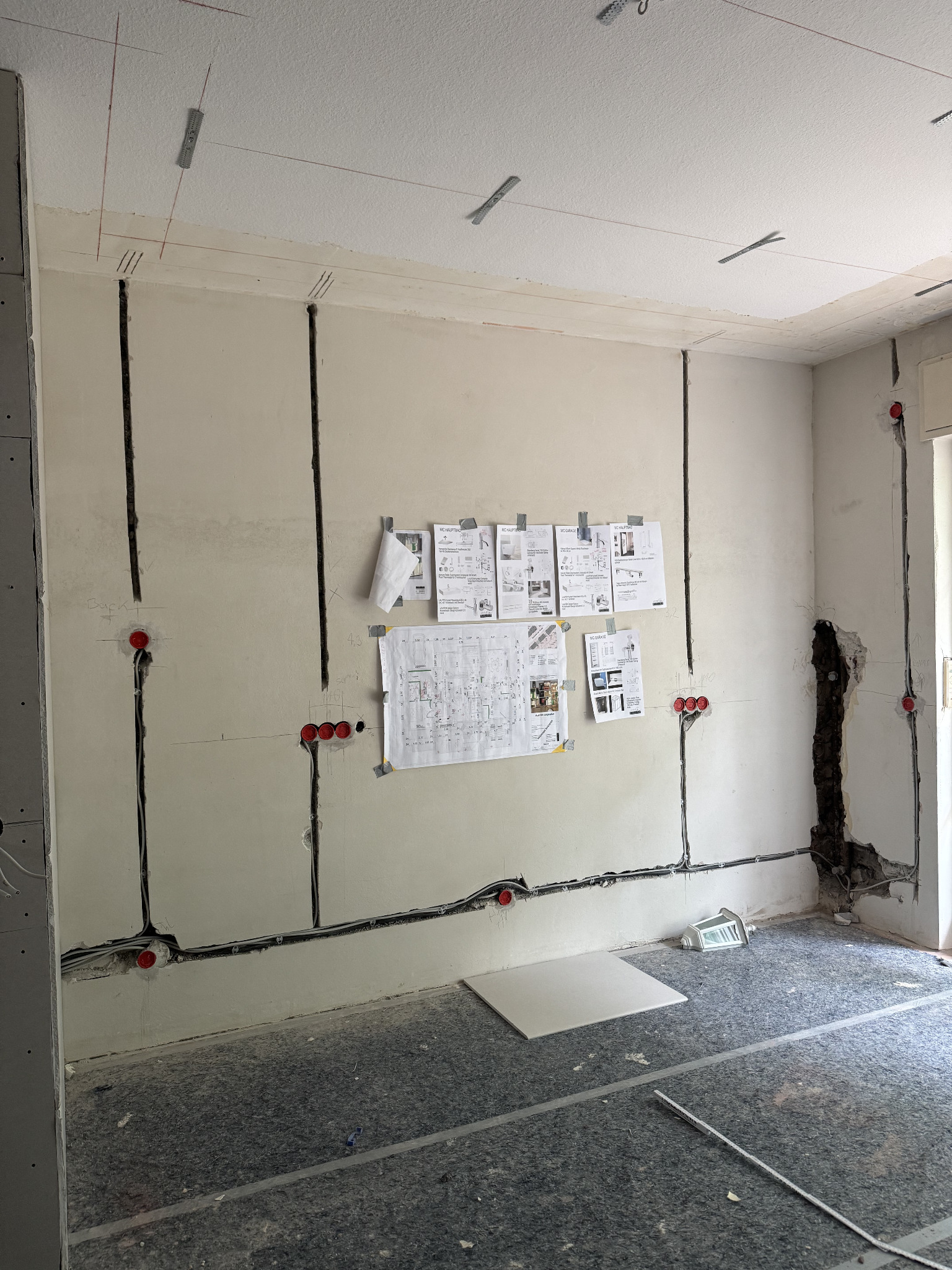 Elektroinstallation während des Umbaus